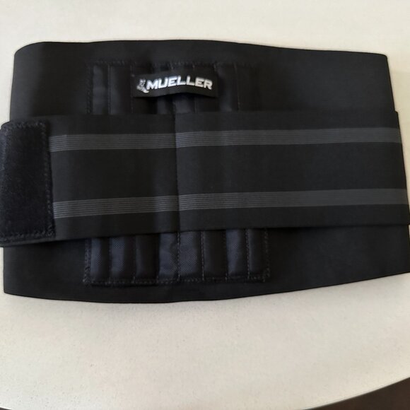 MUELLER Adjustable Back Brace One Size Fits Most - Picture 2 of 10